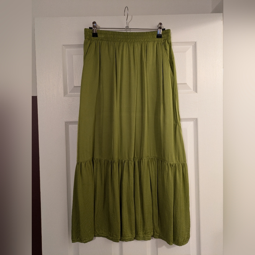 Nation Ltd Alba Midi Skirt in Green- Size M